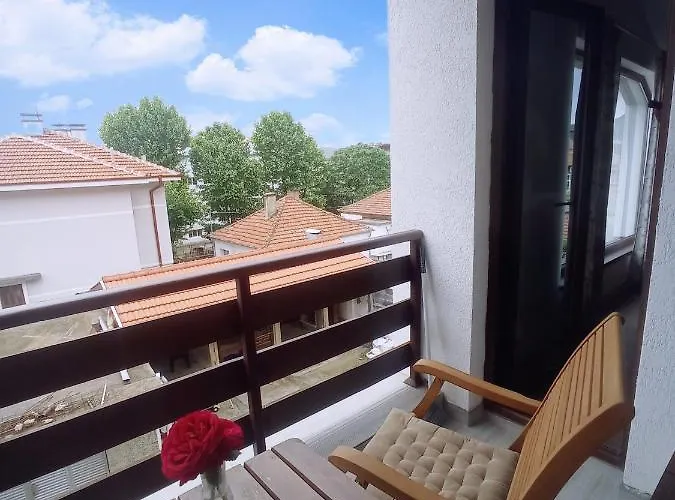 Апартаменты уютна къща